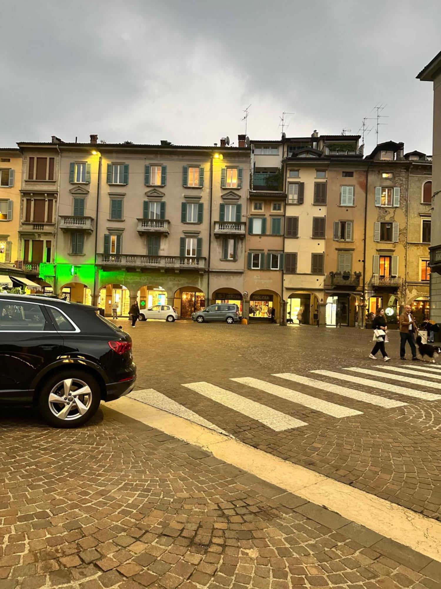 Cozy Apartment Center Bergamo Eksteriør bilde